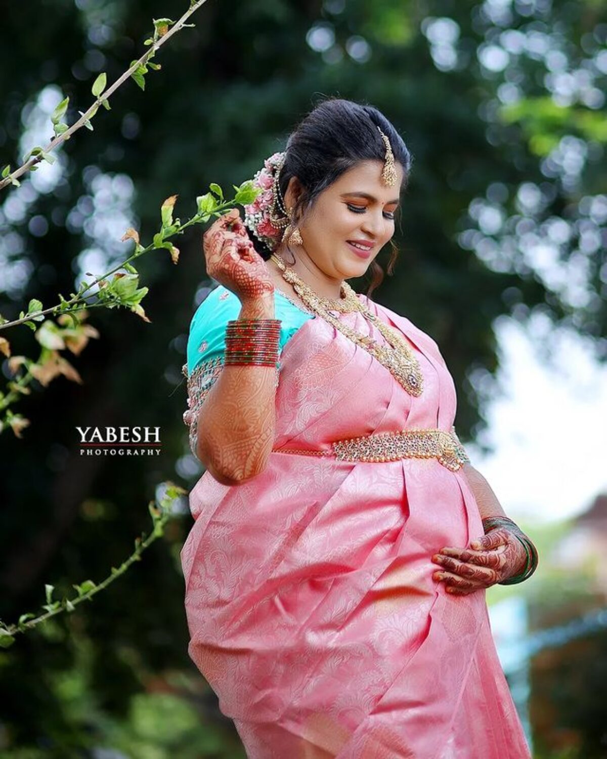 Maternity Photoshoot in Saree - Hyderabad